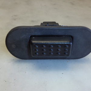 BOUTON D’OUVERTURE LA VITRE DE COFFRE / HAYON ARRIÈRE D’ORIGINE HYUNDAI SANTA FE PHASE 1