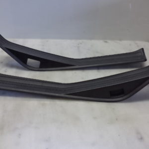 Seuil Bande De Porte Arrière D’origine BMW 3 E46 320D Phase 1 REF: 8196131 / 8196132