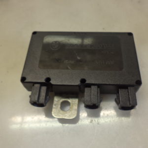 BOITIER / MODULE ANTENNE D’ORIGINE BMW 3 E46 320D REF: 8380944