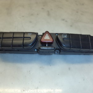 COMMUTATEUR WARNING D’ORIGINE MERCEDES CLASSE C W203 REF: A2038214151 / 2038214151