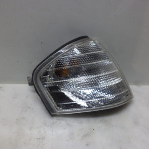 CLIGNOTANT AVANT DROIT POUR MERCEDES CLASSE C W202