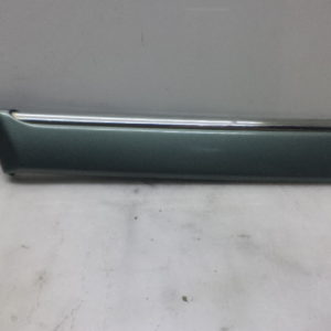 MOULURE – BAGUETTE DE PORTE AVANT GAUCHE D’ORIGINE MERECEDS CLASSE C W202 REF: 2026902762