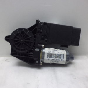 Moteur De Lève Vitre Avant Gauche D’origine VW PASSAT 3B Ref: 3B4837751CL
