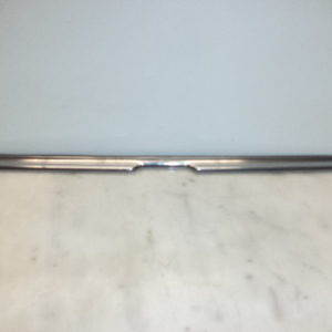 Barre - Baguette De Coffre - hayon Chrome D’origine Mercedes W116 Ref: 1167580102 / 116 758 01 02