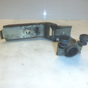 ROULETTE / CHARNIÈRE DE PORTE COULISSANT D’ORIGINE MERCEDES VITO W638 REF: A6387600847 / 638 760 08 47