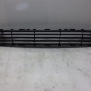 grille de pare choc avant d'origine toyota avensis phase 2 (T250) 2L D-4D