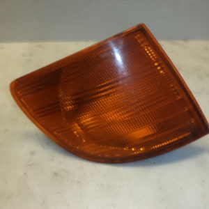 Clignotant Avant droit D’origine Mercedes Vito W638 REF: 6388200121