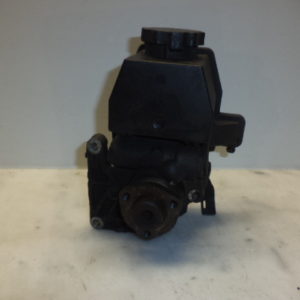 POMPE DE DIRECTION ASSISTÉE MERCEDES SPRINTER - VITO  W638 REF: A0024660701 / 002 466 07 01