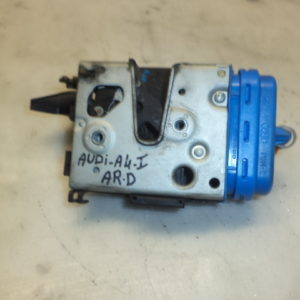 Serrure de Porte Arrière Droit d'origine Audi A4 phase 1 ref: 8D0839016A