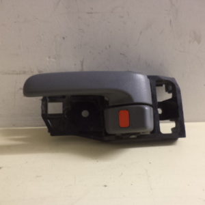 POIGNEE DE PORTE AVANT GAUCHE D’ORIGINE TOYOTA RAV4 PHASE 2