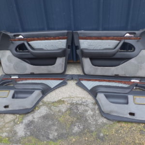 PANNEAUX - GARNITURES DE PORTES EN CUIR (GRIS) D'ORIGINE MERCEDES CLASSE S 300 TD W140