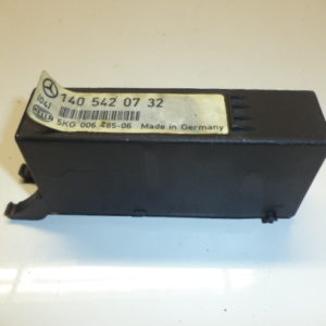 MODULE BOITIER CLIGNOTANT D'ORIGINE MERCEDES CLASSE S W140 REF: 1405420732 / 140 542 07 32