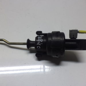ACTIONNEUR . MOTEUR FERMETURE CENTRALISÉE DE PORTE ARRIÈRE DROIT OU GAUCHE D'ORIGINE MERCEDES CLASSE S W140 REF: 400139