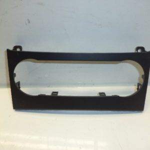 CONSOLE CENTRALE D'ORIGINE MERCEDES CLASSE S W204 REF: 2046803508 / 204 680 35 08