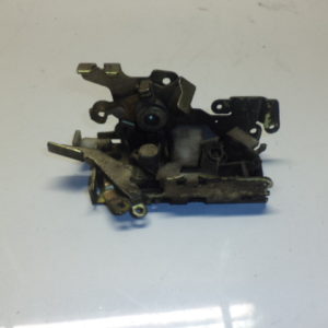 SERRURE DE PORTE AVANT DROITE D’ORIGINE MERCEDES VITO W638 – SPRINTER REF: 9017200235 / 901 720 02 35