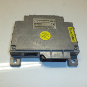 Boîtier commande de téléphone pour Mercedes classe E W211 ref: A2118703826 / 211 870 38 26