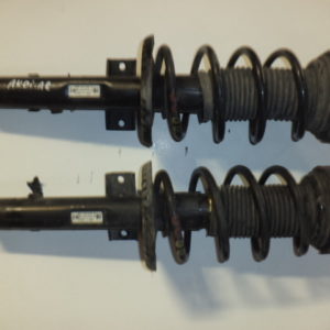 2 AMORTISSEURS AVANT DROIT ET GAUCHE D'ORIGINE AUDI A2 / SEAT / VW POLO REF: 8Z0413031
