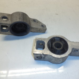 support de suspension avant gauche et droite d'origine Audi A3 (8P) REF: 1K0199231 / 1K0199232