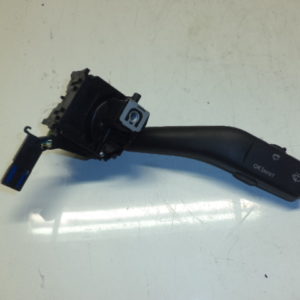 COMODO D’ESSUIE-GLACE D’ORIGINE VW CADDY TOURAN GOLF 6 AUDI A3 8P REF: 1K0953519 C / 1K0 953 519 C