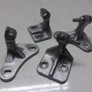 SUPPORTS DE PORTES AVANT ET ARRIÈRE POUR MERCEDES CLASSE C W203