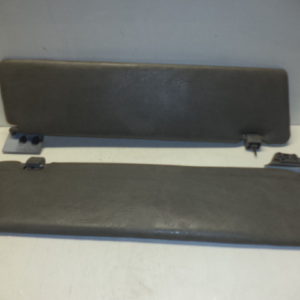 PAIRE DE PARE SOLEIL ( GRIS ) D’ORIGINE MERCEDES MB100 W631