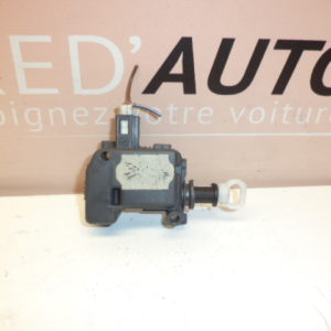 Actionneur Servomoteur Appui-Tête d'origine Mercedes Classe CLS W209 ref: A322902 / A 32 29 02