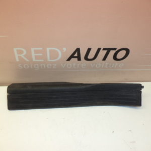 SEUIL DE PORTE ARRIERE GAUCHE D’ORIGINE MERCEDES CLASSE C W204 BERLINE REF: A2046860336 / 204 686 03 36