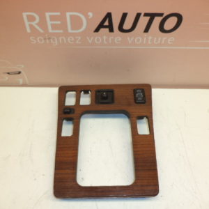 CONSOLE LEVIER DE VITESSE EN BOIS D’ORIGINE MERCEDES 190 W201