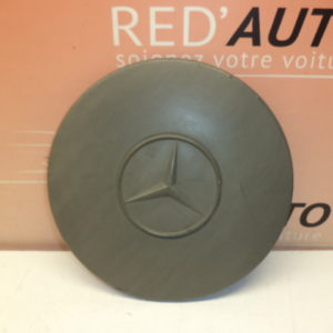 enjoliveur centre de roue d'origine Mercedes Vito W638 ref: 6384010325 / 638 401 03 25
