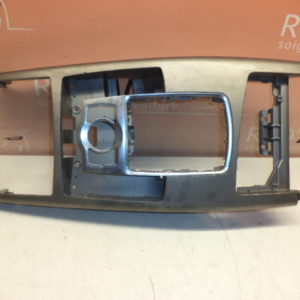CONSOLE CENTRALE D’ORIGINE AUDI A4 (F4) REF: 4F1864261 / 4F1 864 261