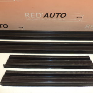 BAGUETTES SEUILS DE PORTE D’ORIGINE MERCEDES 190 W201