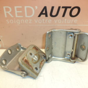 Charnière de hayon arrière d'origine Mercedes vito W639 réf: 6397400037 / 639 740 00 37