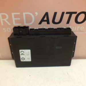Boitier confort / Commande pour verrouillage centralisé pour Audi A6 4B REF: 4B0962258L / 4B0 962 258 L