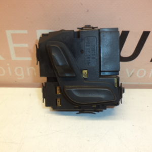 BOUTON / COMMANDE DE RÉGLAGE SIÈGE ELECTRIQUE AVANT DROIT D’ORIGINE MERCEDES CLASSE C W204 REF: 2048701958 / 204 870 19 58