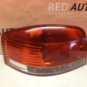 feu arrière gauche d'origine Audi A3 sportback 1.9 tdi réf: 8P0945095027 / 8P0 945 095 027