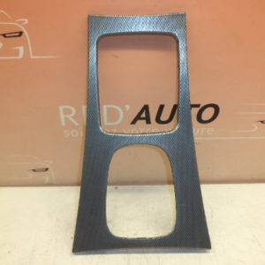CONSOLE CENTRALE EN CARBONE MERCEDES CLASSE C W203 REF: A2036802239 / 203 680 22 39