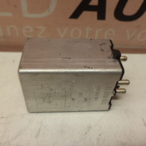 relais de chauffage vitre arrière d'origine Mercedes classe S W126 réf: A1268201210 / 126 820 12 10