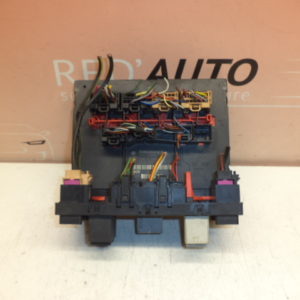 CALCULATEUR BOITE A SUSIBLE D'ORIGINE VOLKSWAGEN - OKTAVIA - AUDI REF: 3C0937049 / 3C0 937 049