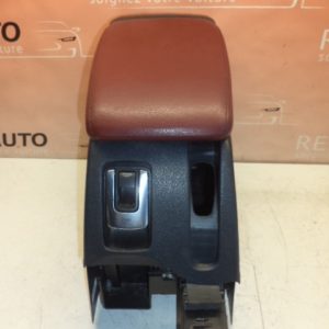 CONSOLE CENTRALE ACCOUDOIR EN CUIR VOLKSWAGEN EOS REF: 1Q0863323 / 1Q0 863 323