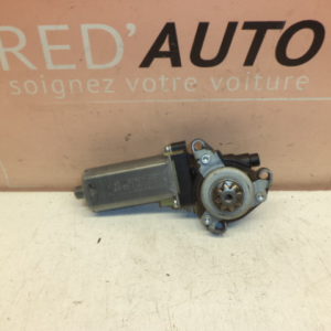 Moteur Siège Avant Droit D’origine Mercedes Classe C W204 Réf: 0390203002 / 0390 203 002