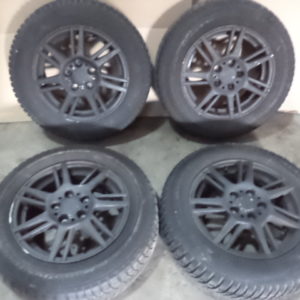 JANTES ALU NOIR POUR VW GOLF 5 REF: 6.0JX15H2 - ET 45 / 15605 (PNEU HS)