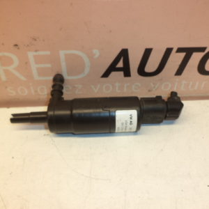 Pompe de lave glace pour VW / AUDI / SEAT REF: 3B7955681 / 3B7 955 681