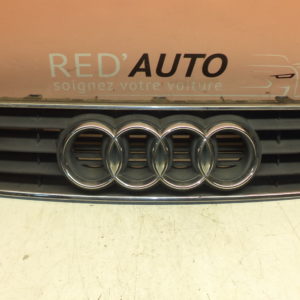 Calandre d'origine AUDI A3 1 PHASE 1 réf: 8L0807683 / 8L0 807 683
