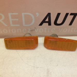 CLIGNOTANT DE L’AILE AVANT DROIT ET GAUCHE D'ORIGINE MERCEDES W201 W124 REF: 1248200021 / 124 820 00 21