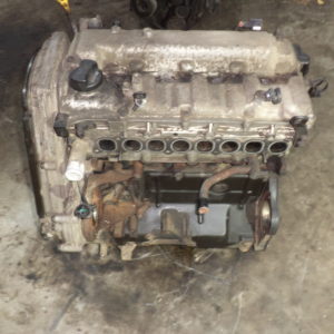 MOTEUR ( NU ) POUR KIA SORENTO (FY) 2.5 CRDi 140cv / 2004
