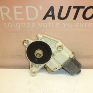 MOTEUR LÈVE VITRE ELECTRIQUE AVANT GAUCHE D'ORIGINE MERCEDES CLASSE C W204 REF: 2048200142 / 204 820 01 42