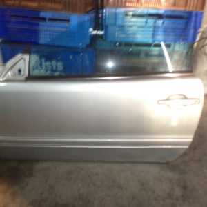 PORTE AVANT GAUCHE ( COMPLETE ) POUR MERCEDES CLASSE CLK W208 PHASE 2