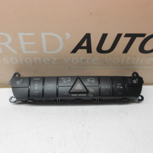 bouton de warning d'origine MERCEDES CLASSE M W164 réf: A1648709510 / 164 870 95 10