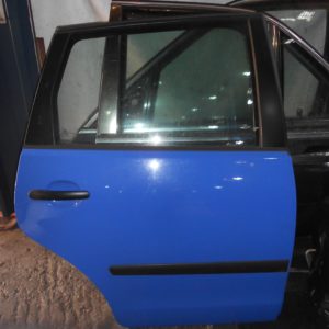 PORTE ARRIERE DROITE ( Complete ) D'ORIGINE VOLKSWAGEN POLO 4 phase 2
