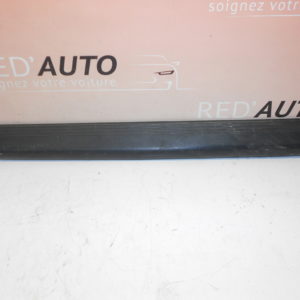 seuil de porte avant gauche d’origine Mercedes classe E210 réf: A2106802135 / 210 680 21 35
